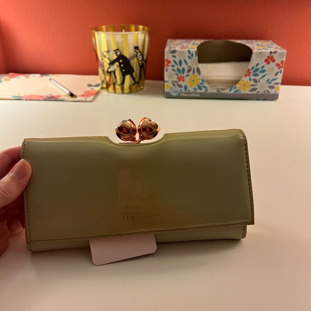 Ted Baker Olive Patent Wallet with Rose Gold Rose Clasp